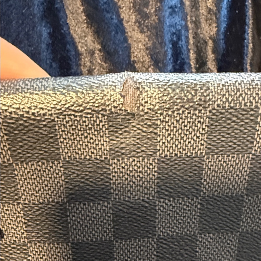 Louis Vuitton Gray Checkered Crossbody Bag - Picture 6 of 9